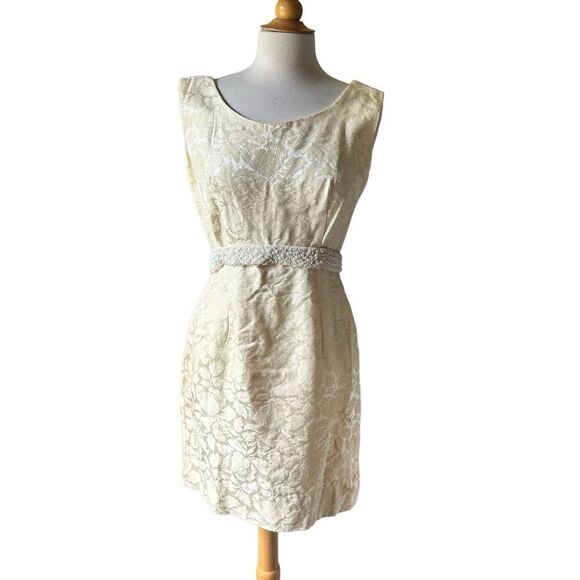 Vintage Handmade 1970s Brocade Ivory Mini Wedding Dress with Beaded Belt - Picture 4 of 10
